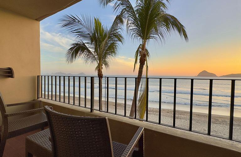 Habitación Vista al Mar con Terraza Hotel Playa Mazatlán Habitación Vista al Mar con Terraza Hotel Playa Mazatlán